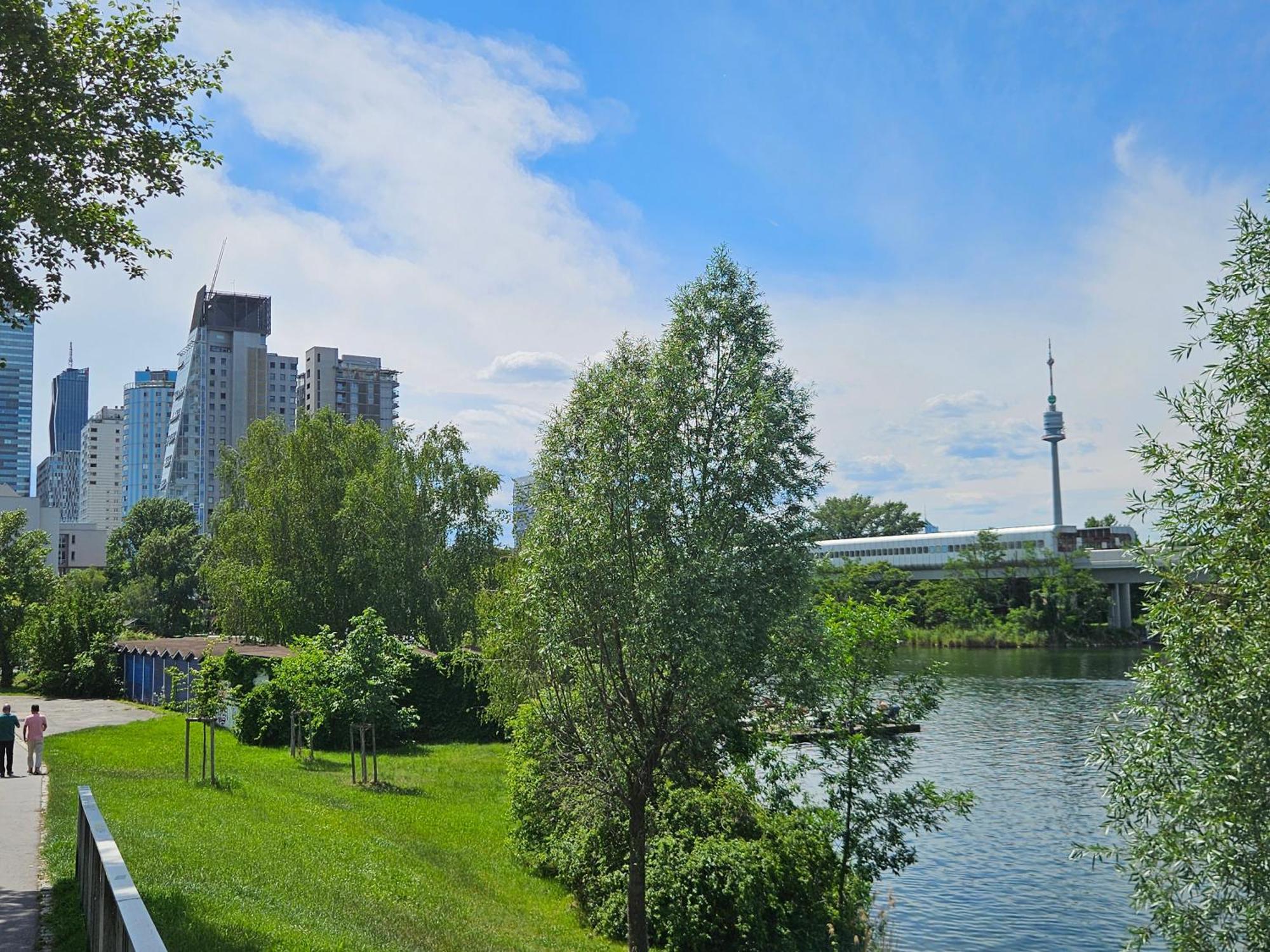 Yuki'S Place - Un-Vic, Danube Beach And Subway Near To Downtown Vienna Apartment Exterior photo